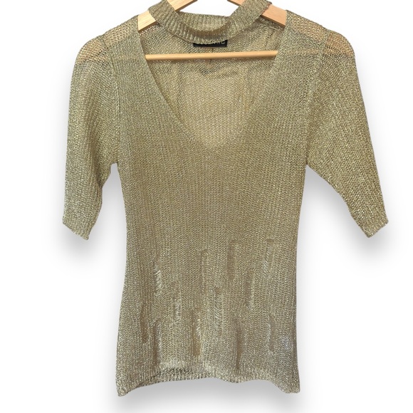 Gold Metallic Knit Top with 3/4 Sleeves - Shimmer & Shine Size Small - Picture 9 of 13